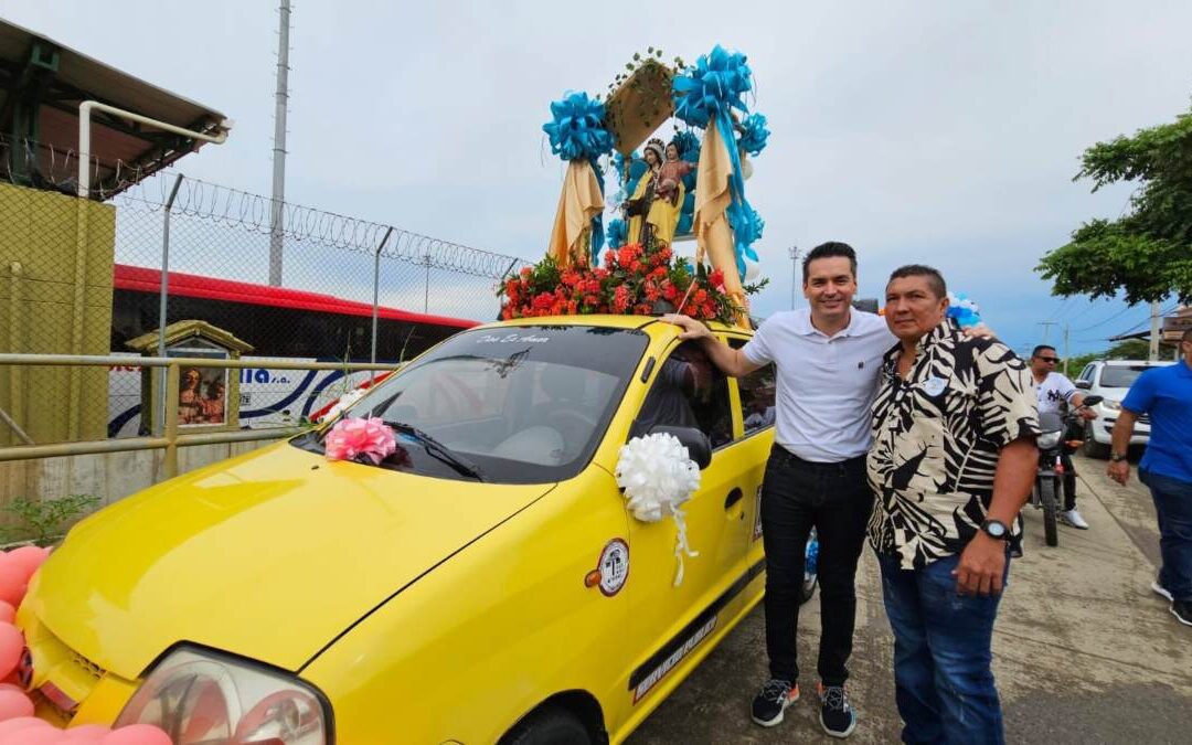 Alcalde de Montería encabezó caravana de la Virgen del Carmen*