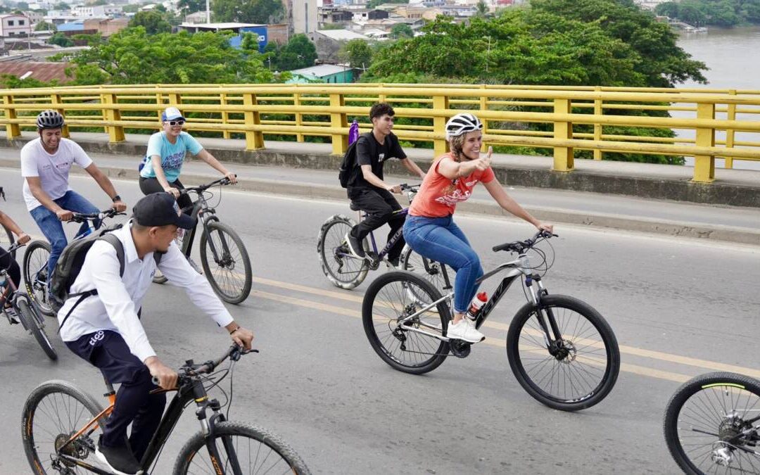 En el Día Sin Carro, la Fórmula de Natalia pedaleó y caminó Montería