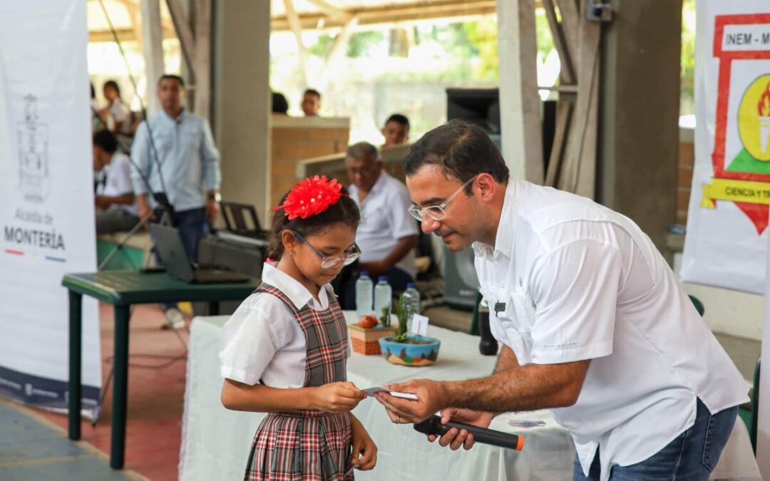 Alcalde Hugo Kerguelén lanzó Política Pública de Tarifa Diferencial Estudiantil 2024-1 en el colegio Inem