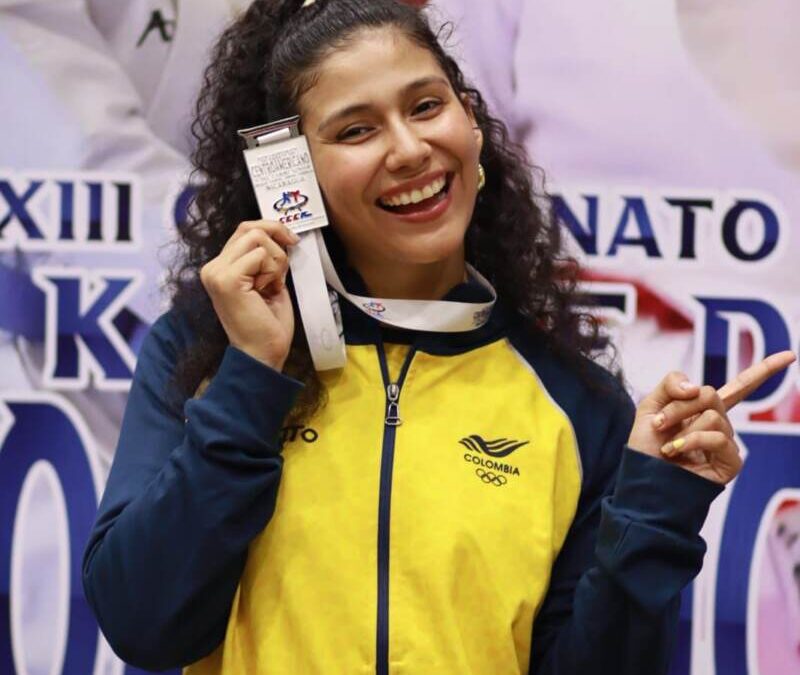 Cordobesa Lina Puche se convierte en la subcampeona centroamericana de Karate